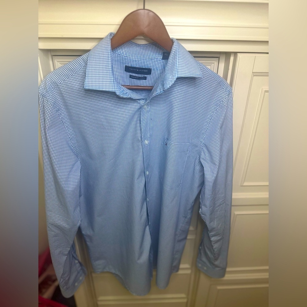 Tommy Hilfiger Men’s‎ Button-Up Shirt – Size Medium
